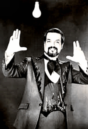 Magician Harry Blackstone, Jr.