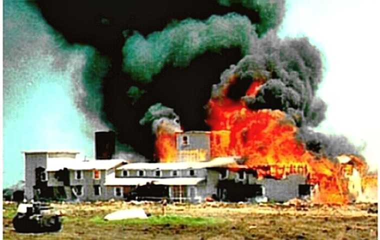 Branch Davidian compound fire - Waco