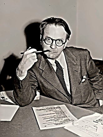 Author Raymond Chandler