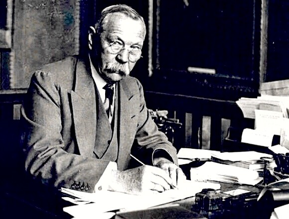 Sir Arthur Conan Doyle, creator of Sherlock Holmes