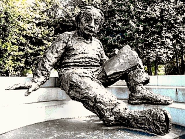 Einstein NAS Statue