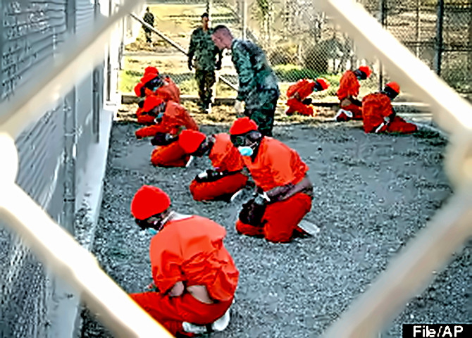 Guantanamo prisoner rows