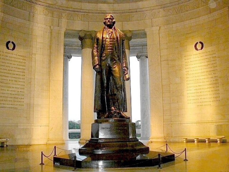 Jefferson Memorial interior with his Statue