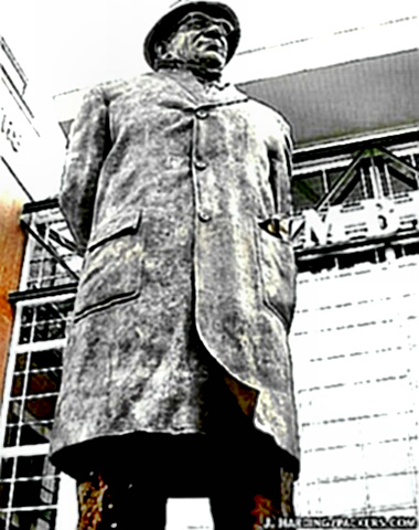 Vince Lombardi statue at Lambeau Field