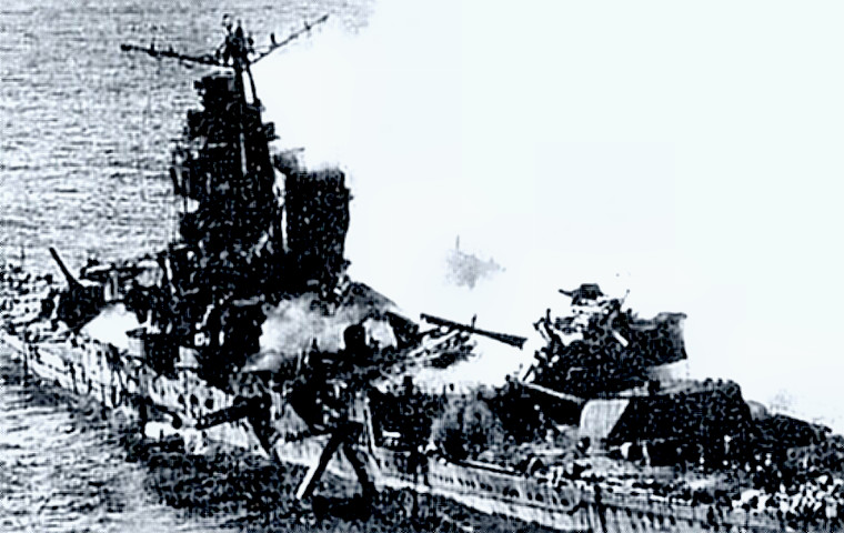 Midway - Japanese cruiser sinking