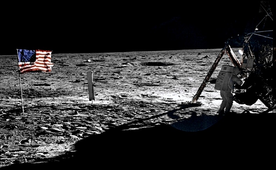 First Moon landing scene
