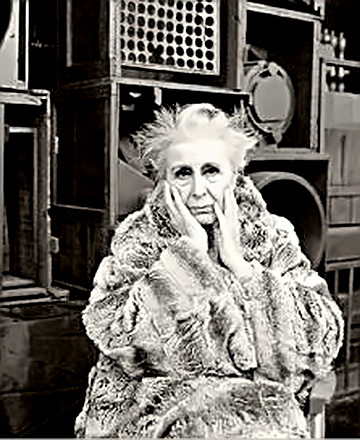 Sculptor Louise Nevelson