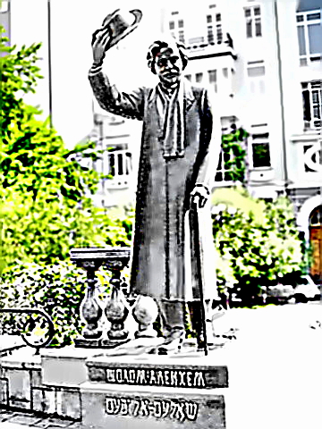 Writer Sholem Aleichem's statue in Kiev
