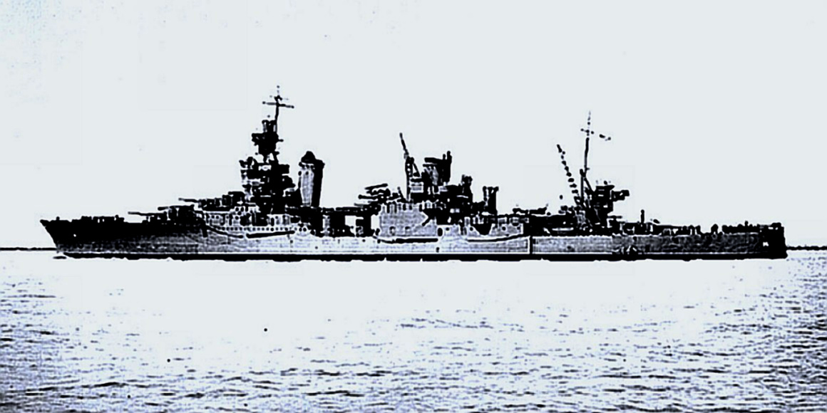 Heavy Cruiser USS Indianapolis (CA-35) underway in 1942
